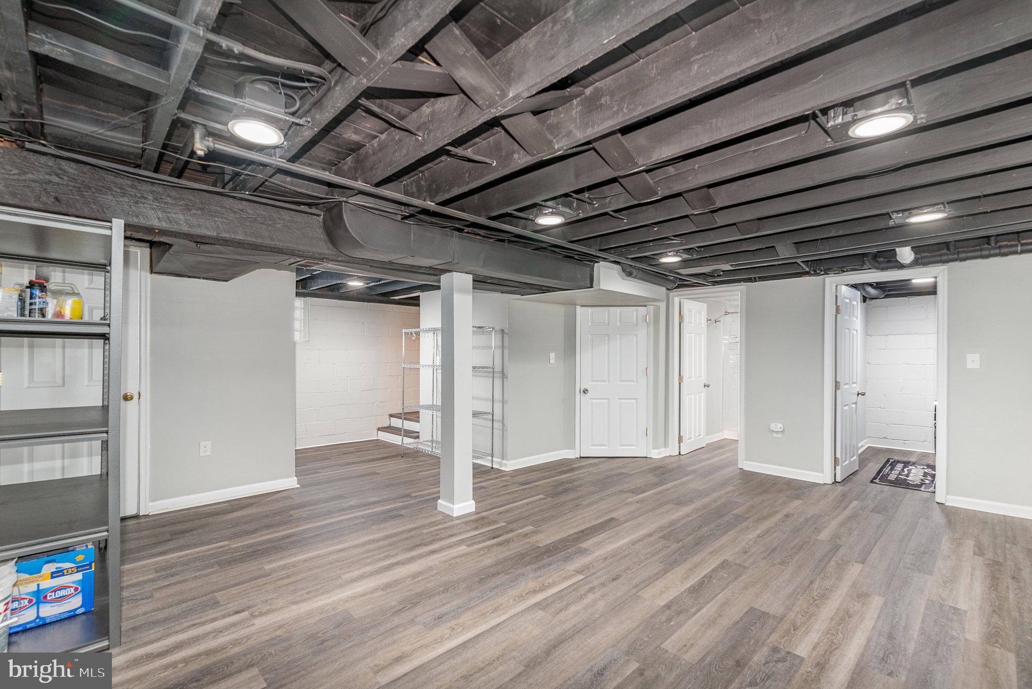 GARDENVILLE - Residential Lease