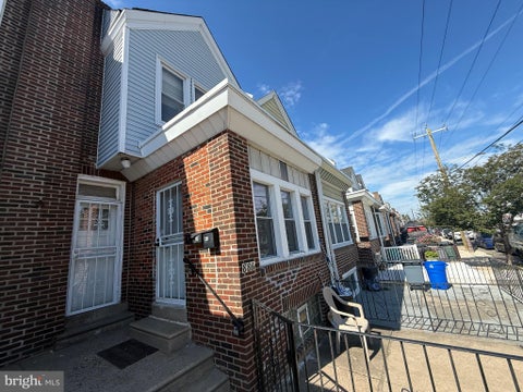 Townhouse For Sale - 886 Sanger Street<br/> PHILADELPHIA, PA 19124