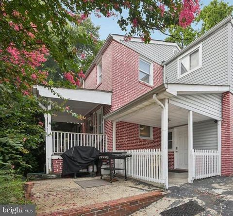 3705 S FOUR MILE RUN DRIVE ARLINGTON VA 22206