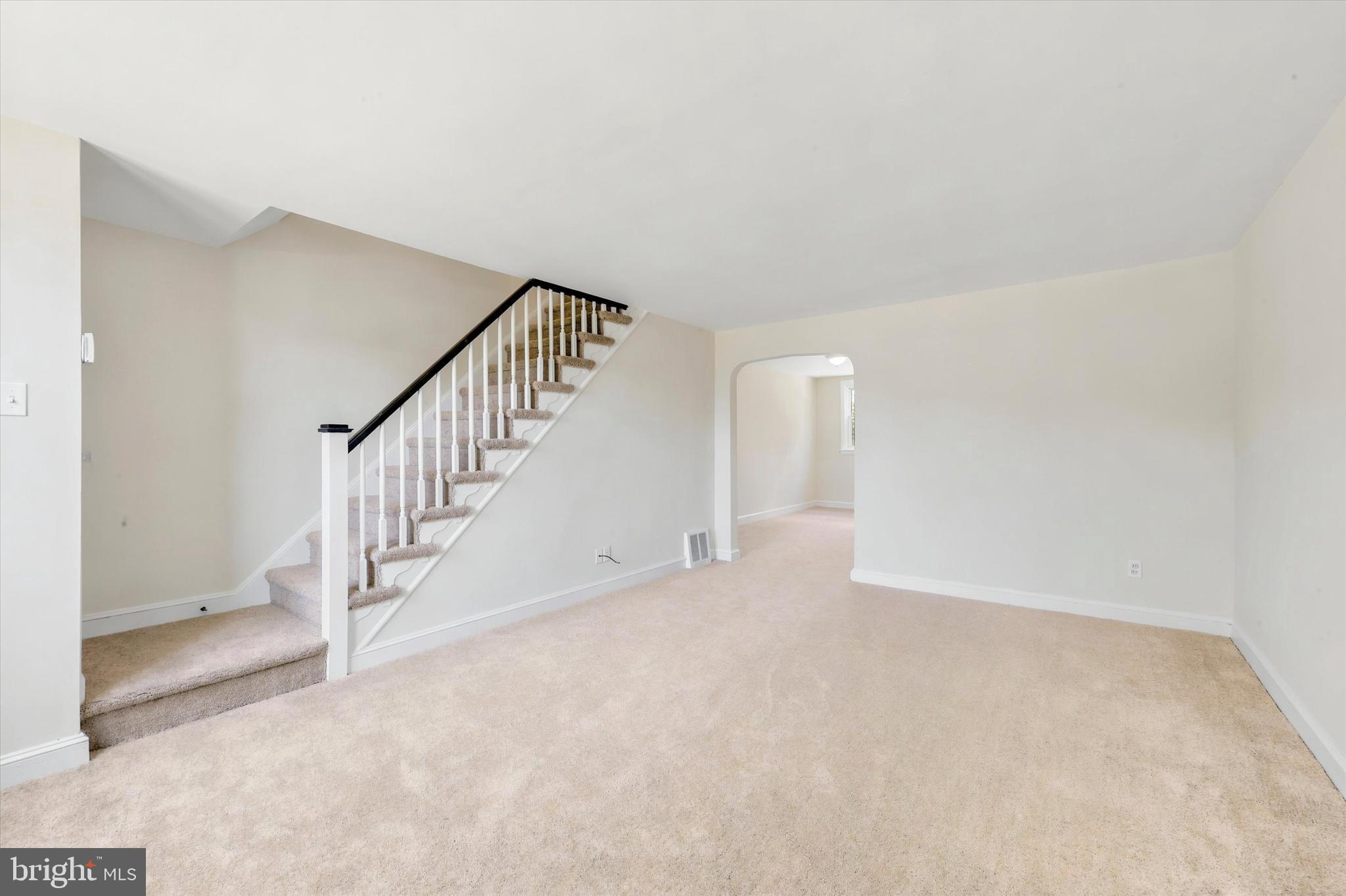 1129 STRATFORD ROAD