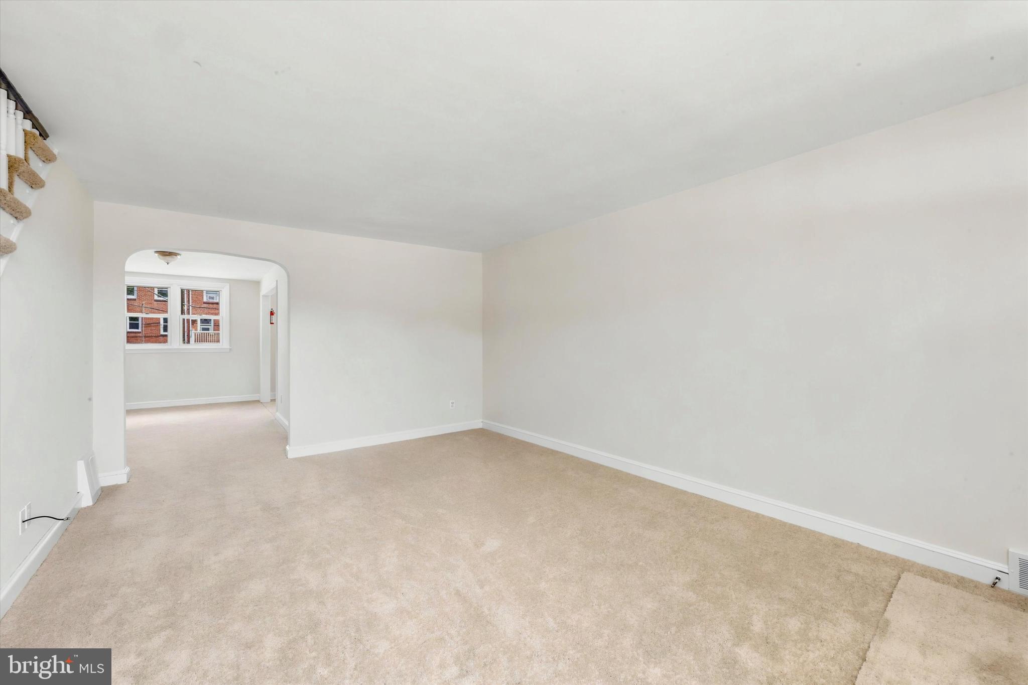 1129 STRATFORD ROAD