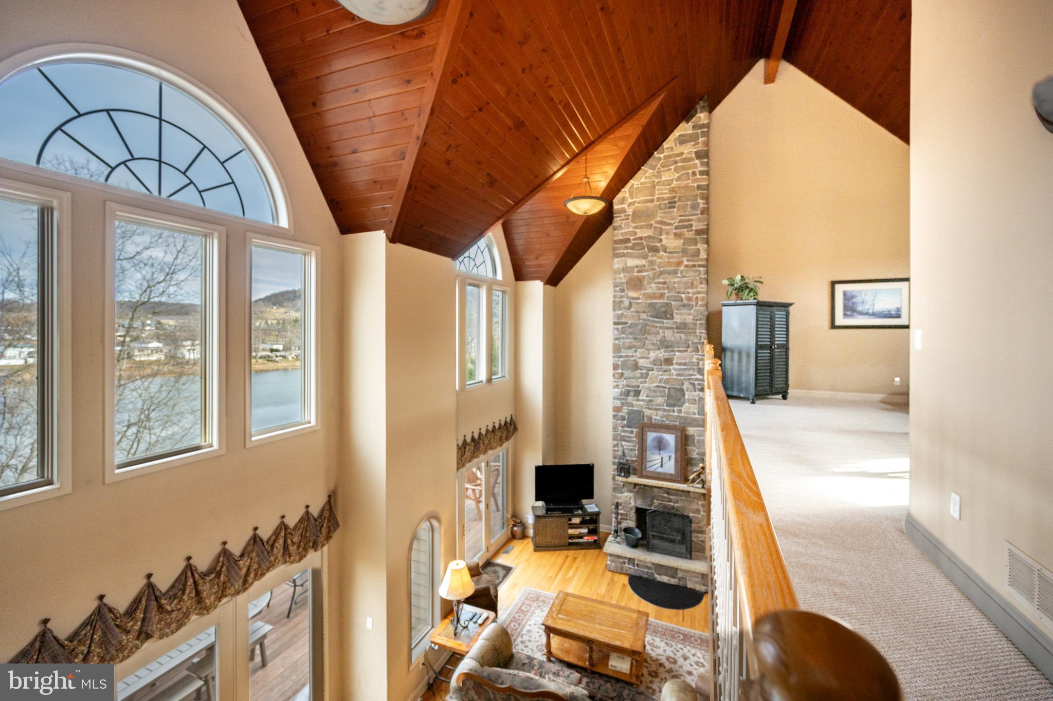 LAKE POINTE AT WISP - Residential