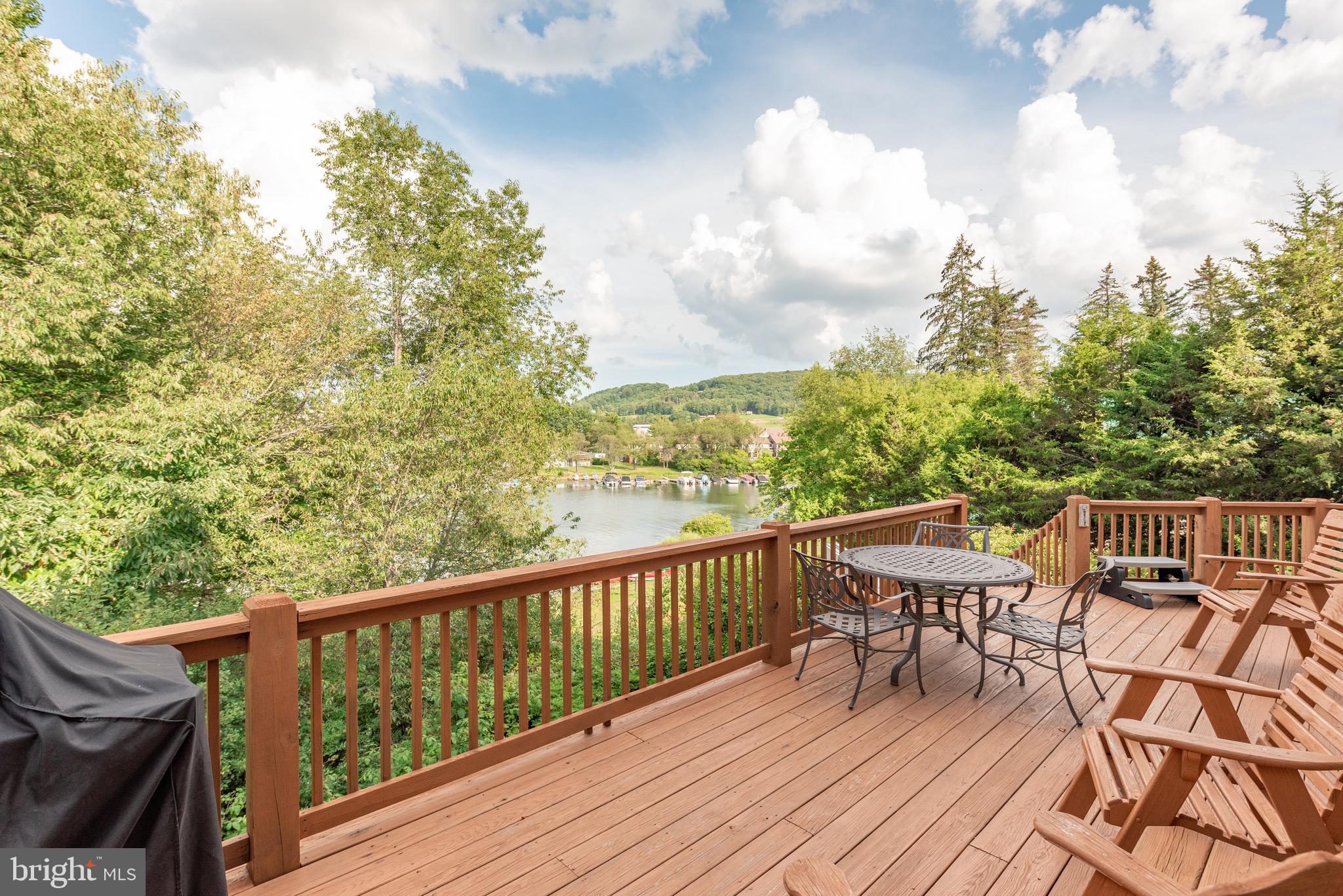 LAKE POINTE AT WISP - Residential