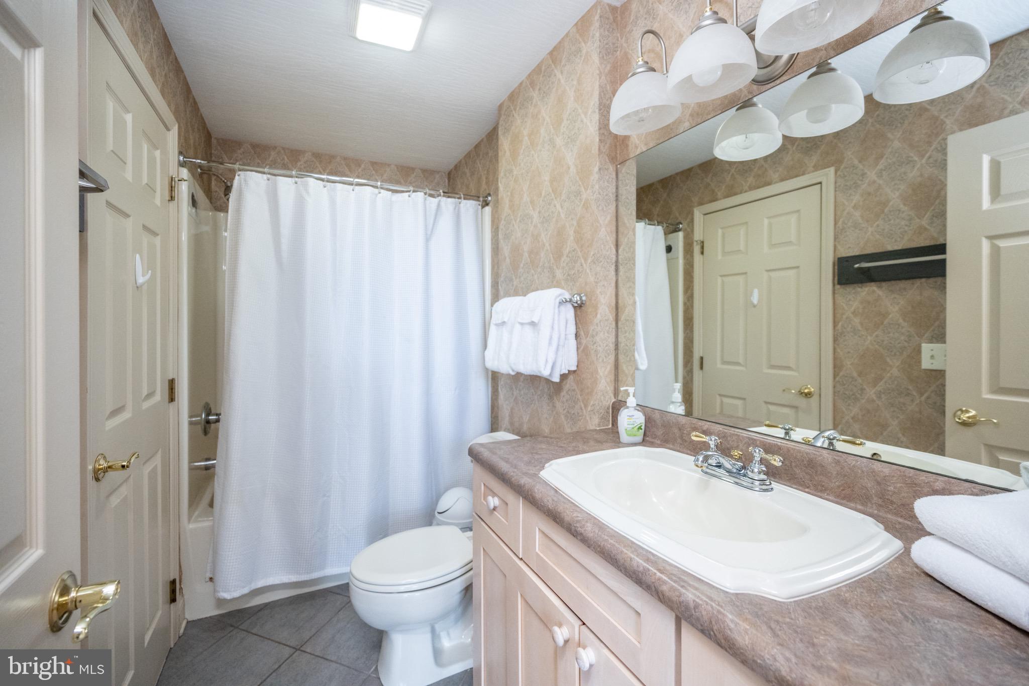 LAKE POINTE AT WISP - Residential