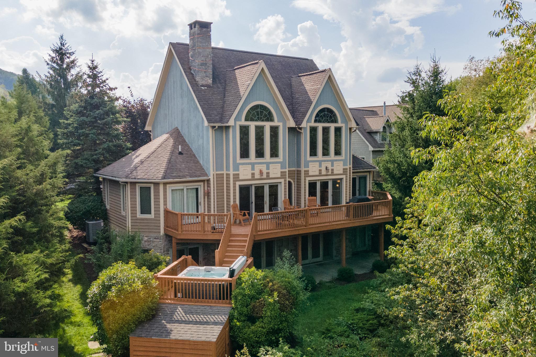 LAKE POINTE AT WISP - Residential