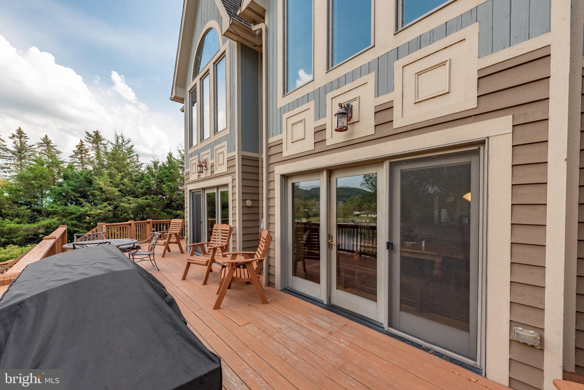 LAKE POINTE AT WISP - Residential