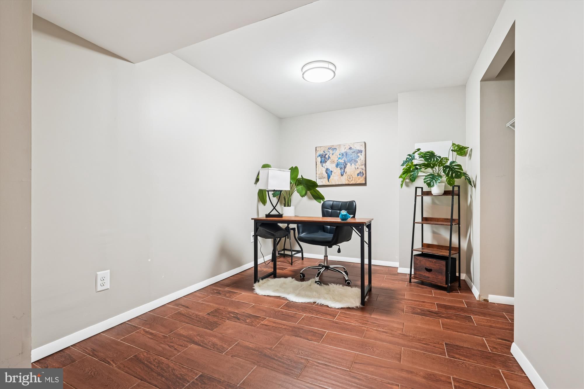 GUNNERS LAKE VILLAGE - Residential