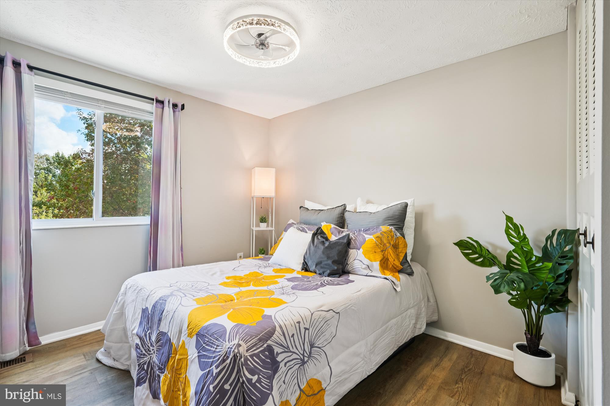 GUNNERS LAKE VILLAGE - Residential