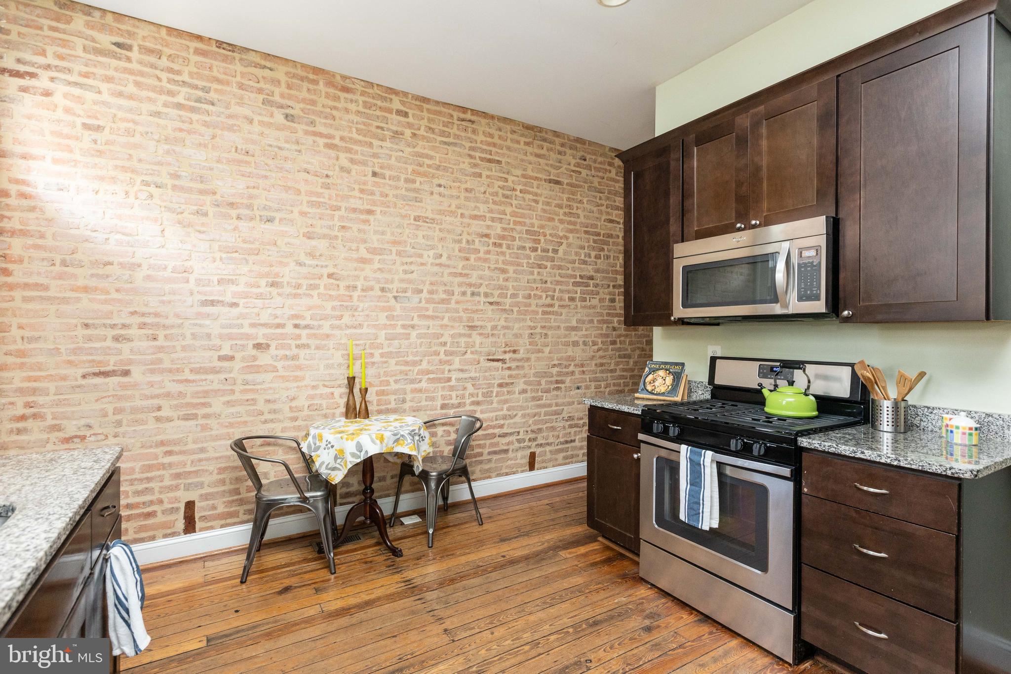 CHARLES VILLAGE - Residential