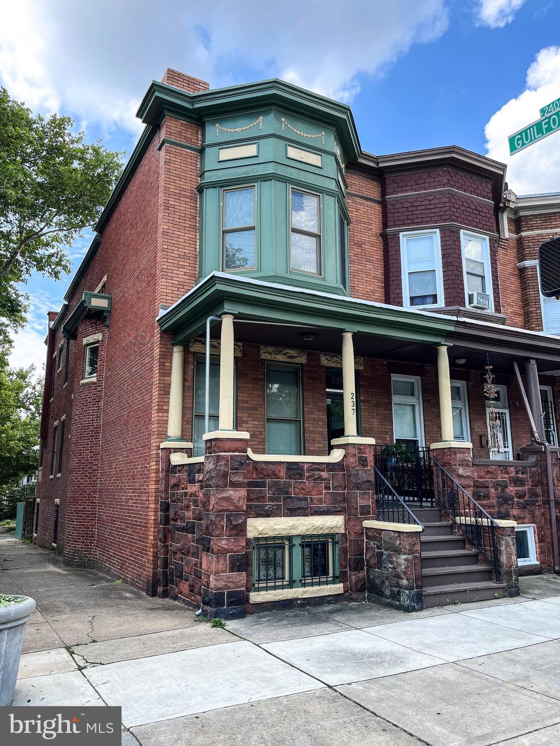 CHARLES VILLAGE - Residential