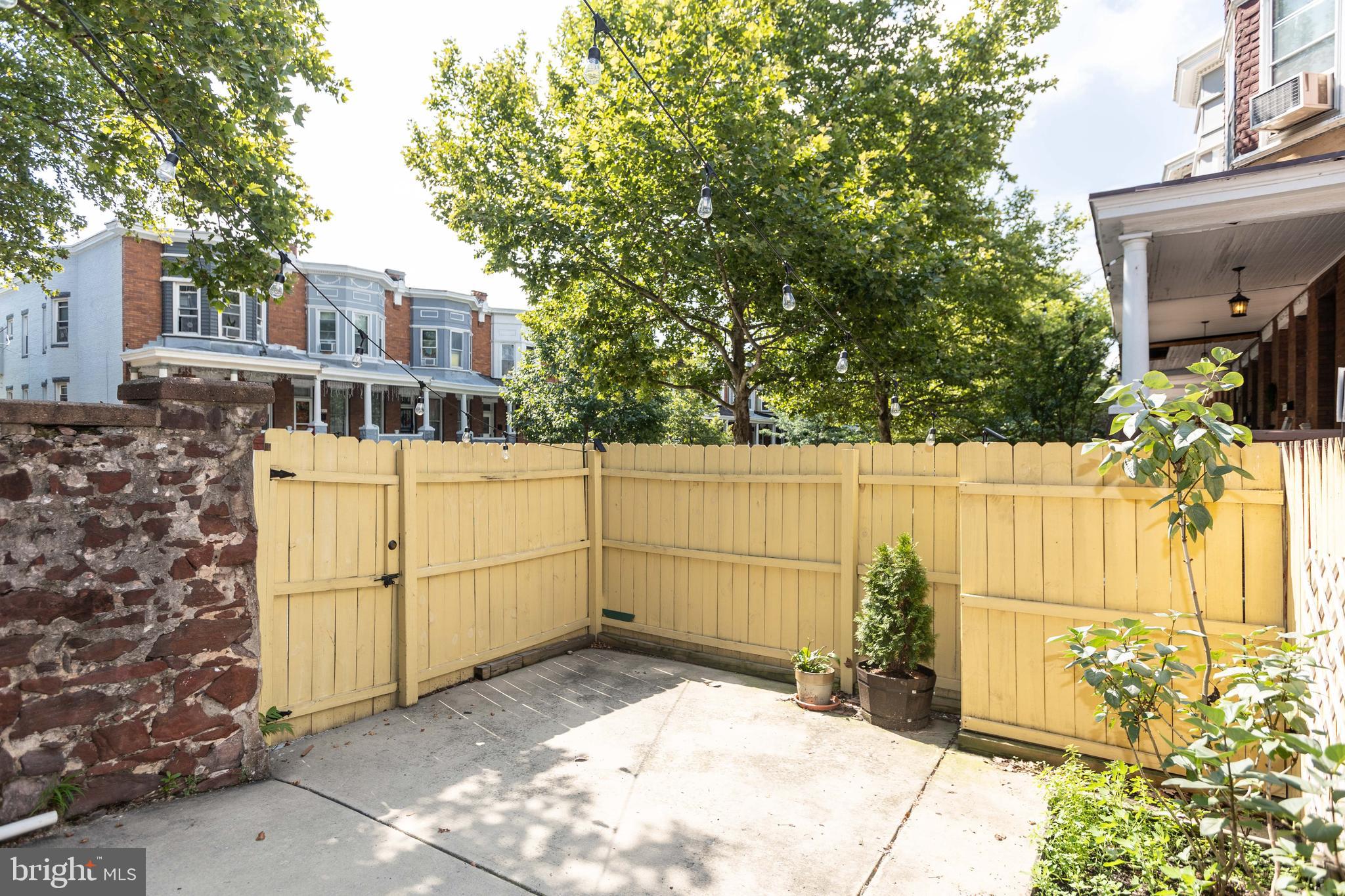 CHARLES VILLAGE - Residential
