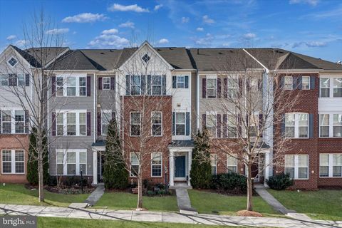 22650 GRAY FALCON ASHBURN VA 20148
