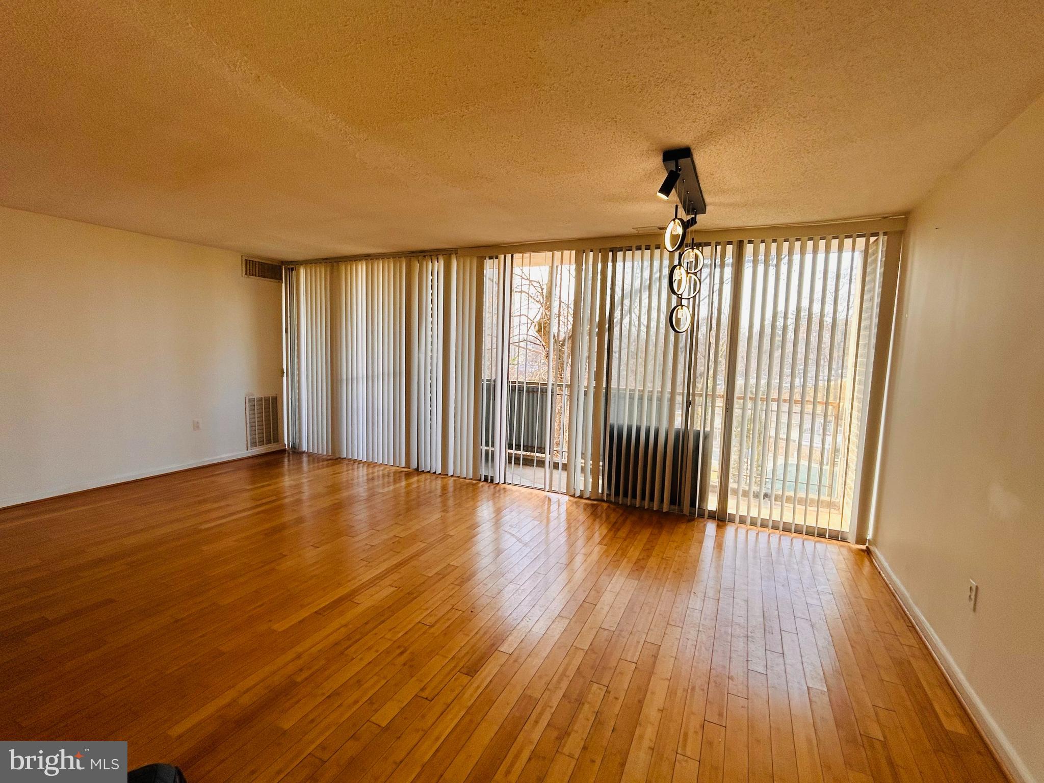 1828 METZEROTT ROAD 405