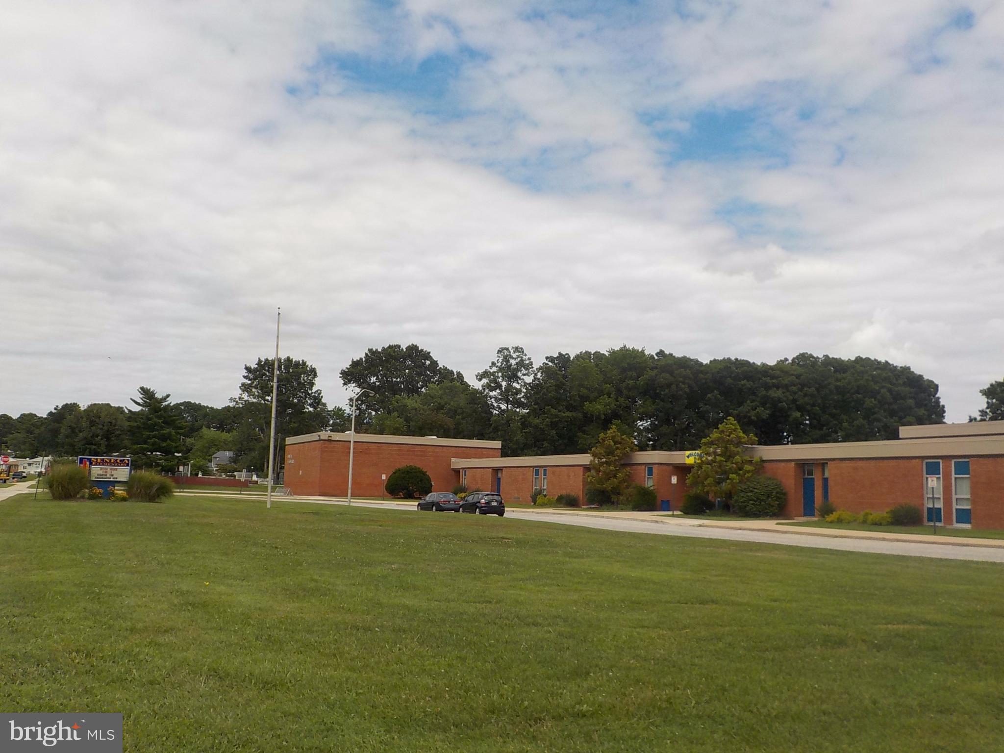 CARROLLWOOD - Residential