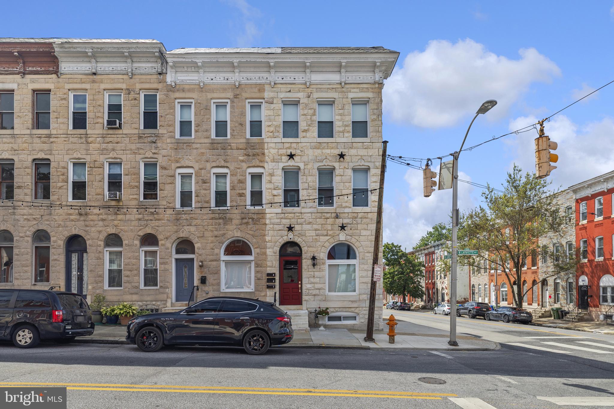 1235 W LAFAYETTE AVENUE 1