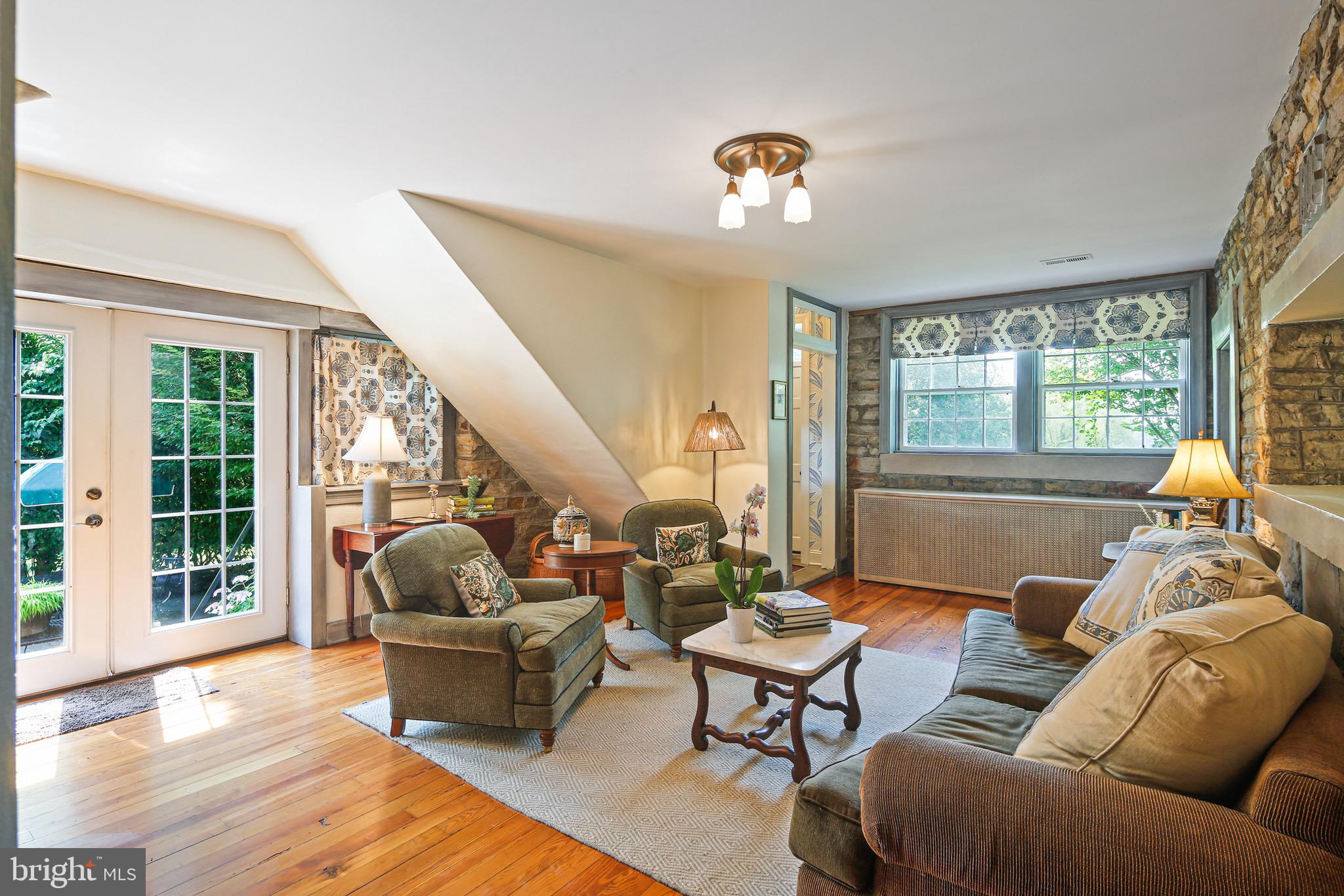 BURNSIDE FARM - Residential