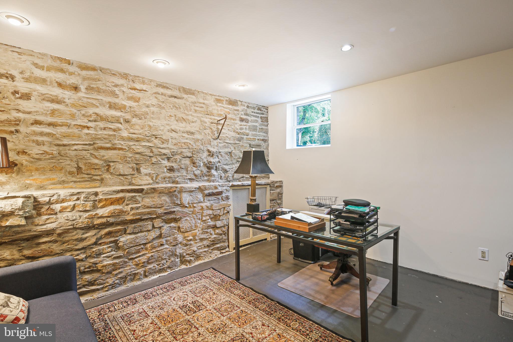 BURNSIDE FARM - Residential