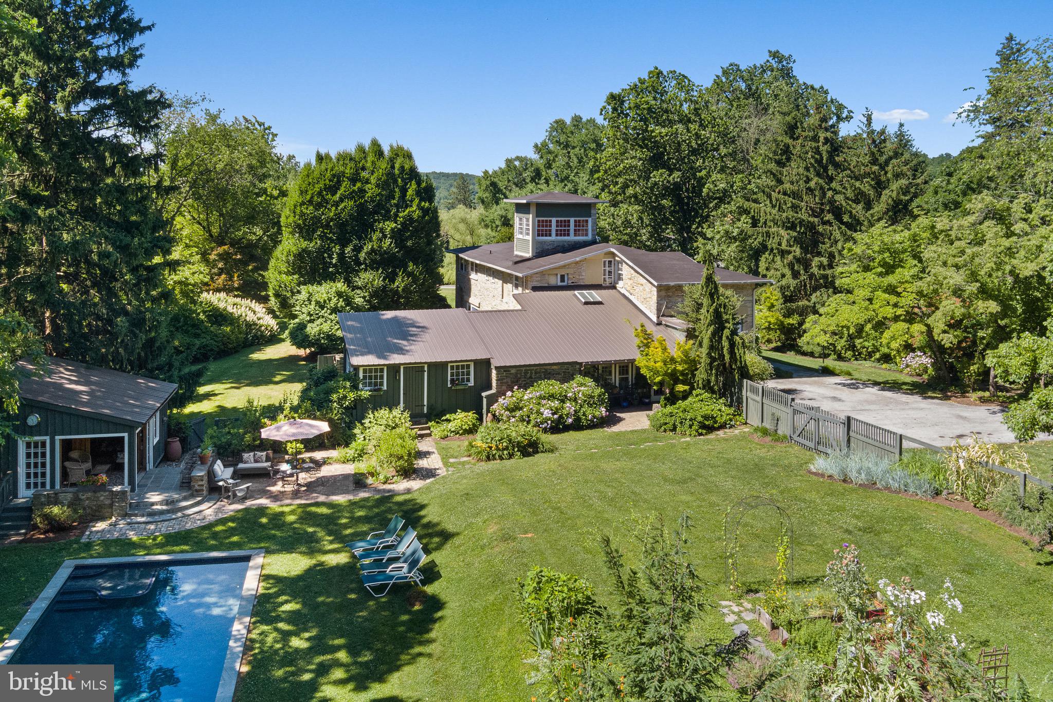 BURNSIDE FARM - Residential