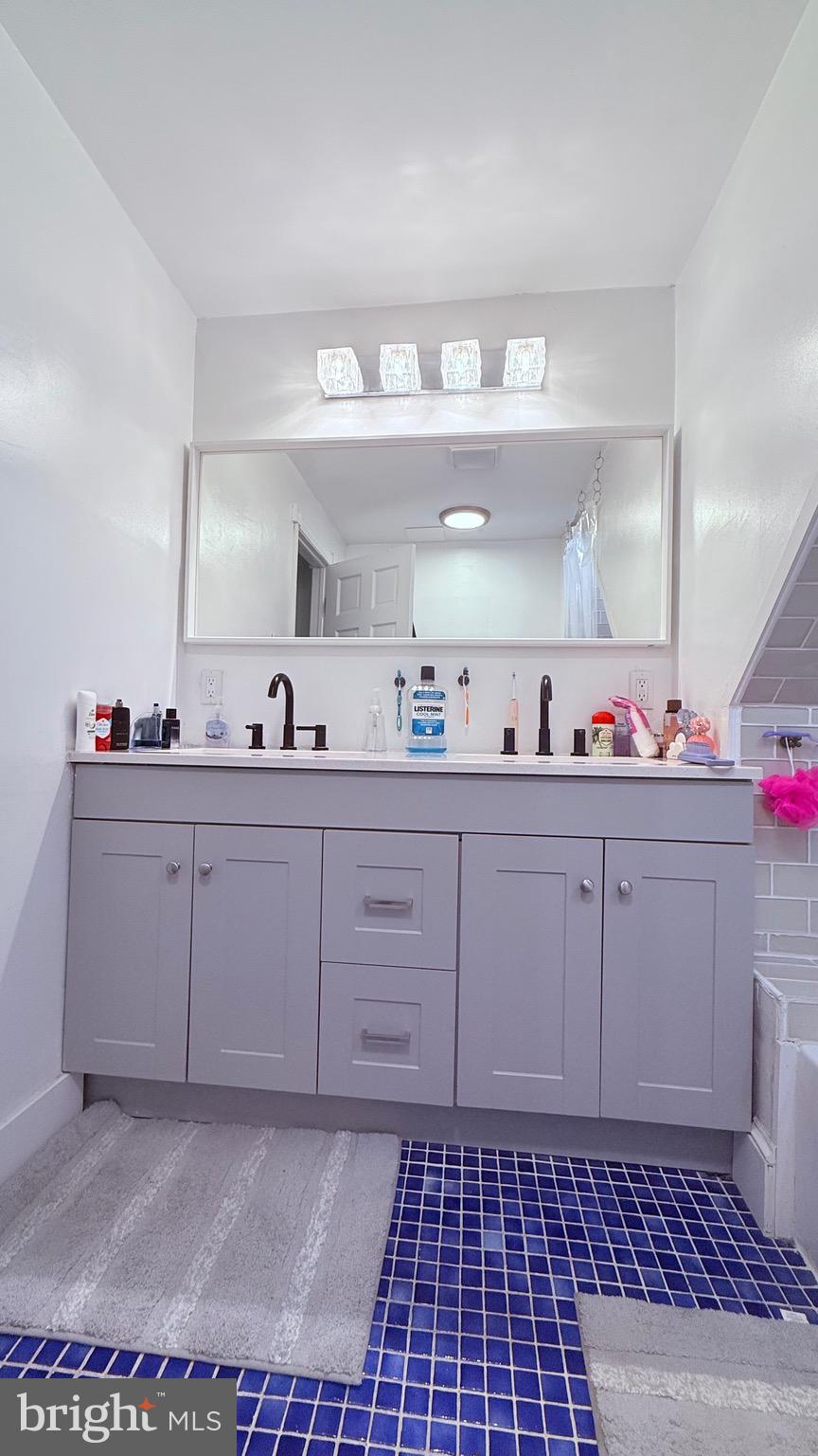 WASHINGTON SQ WEST - Residential