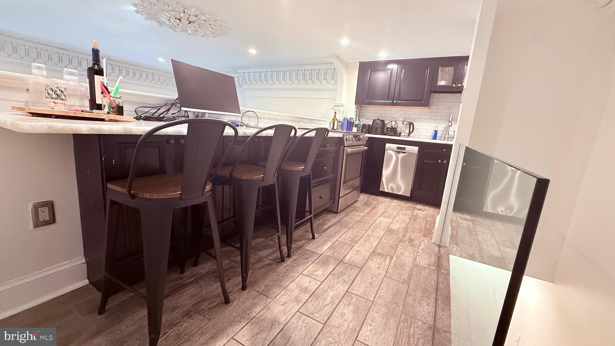 WASHINGTON SQ WEST - Residential