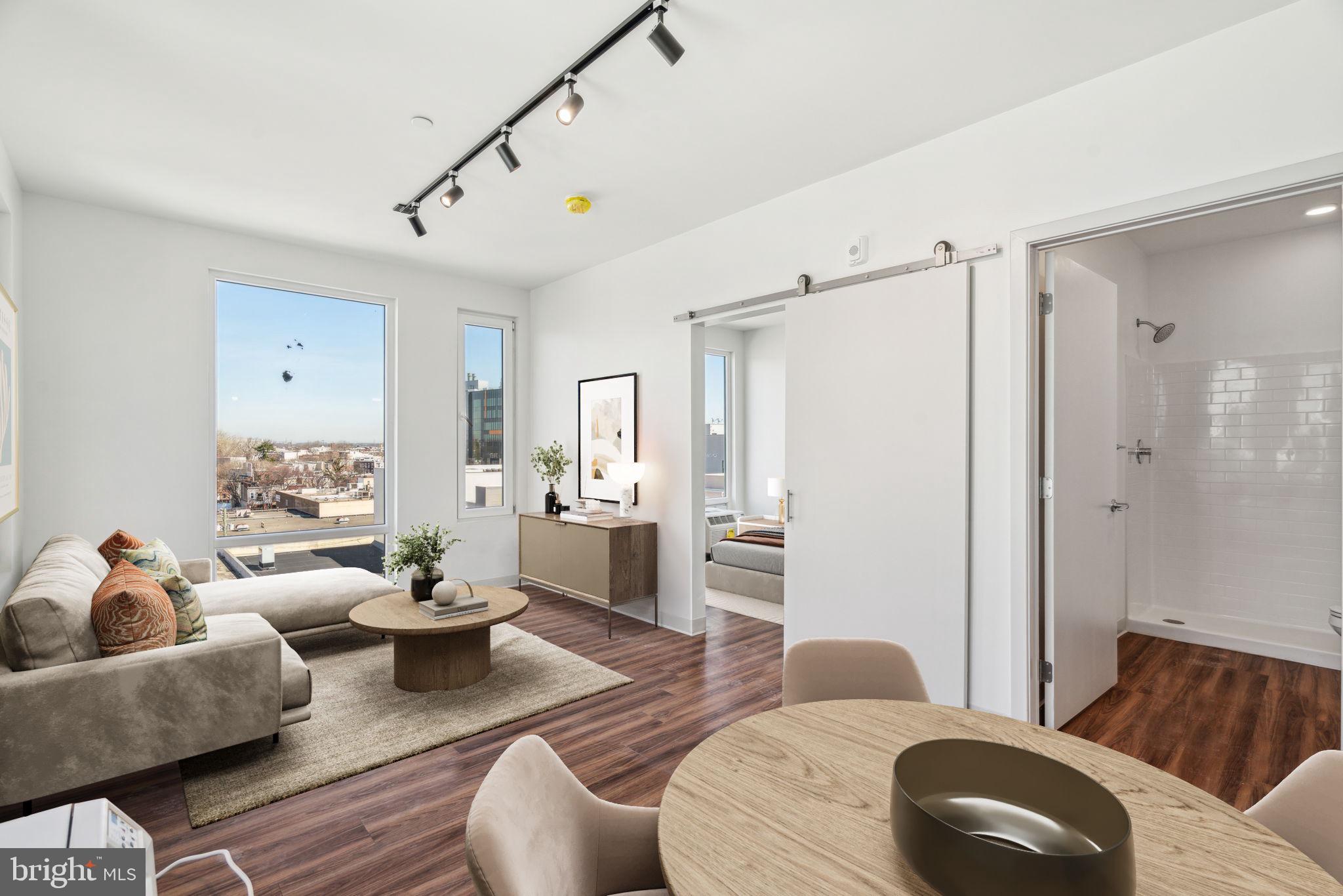 UNIVERSITY CITY - Residential Lease