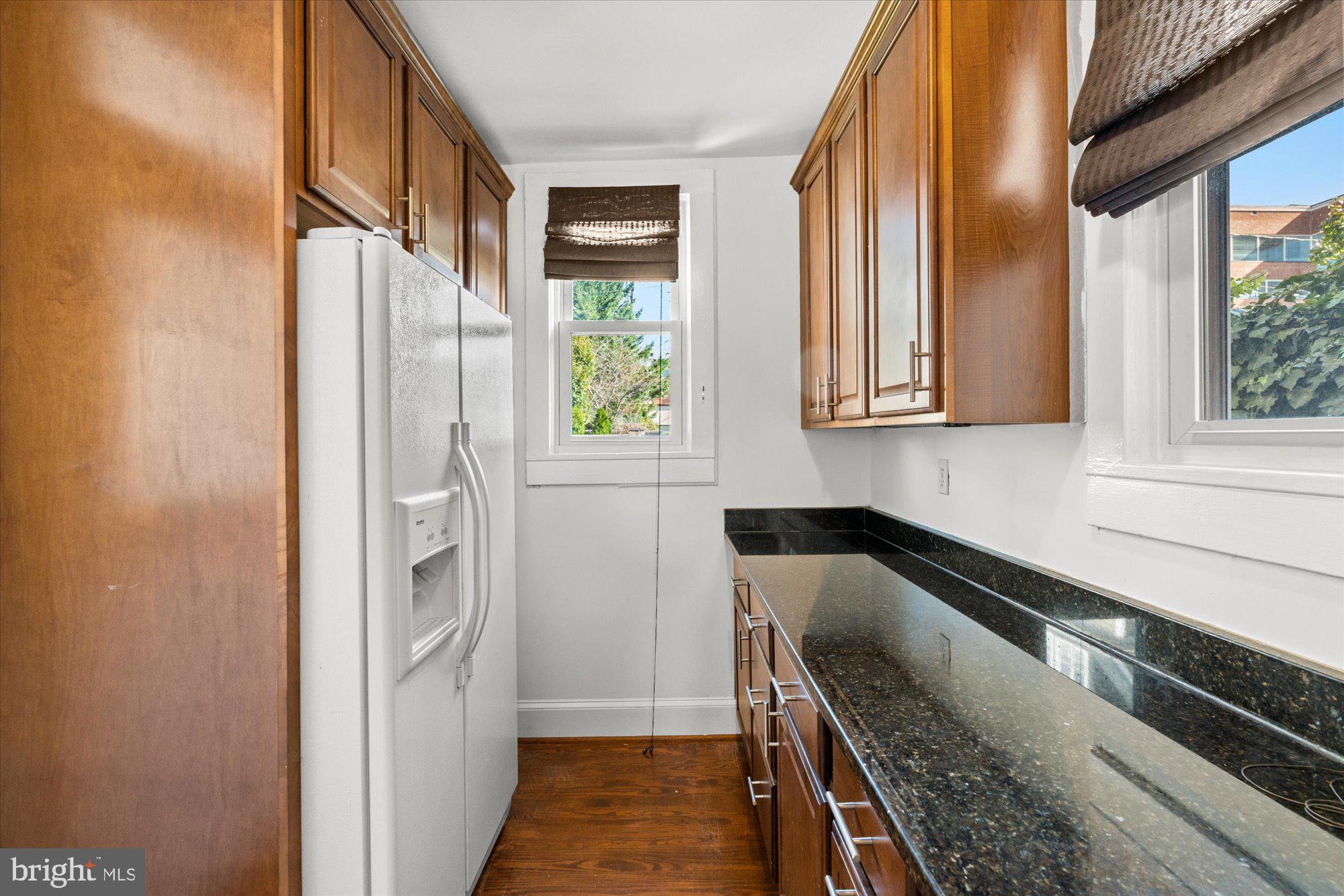 PARKER GRAY - Residential Lease