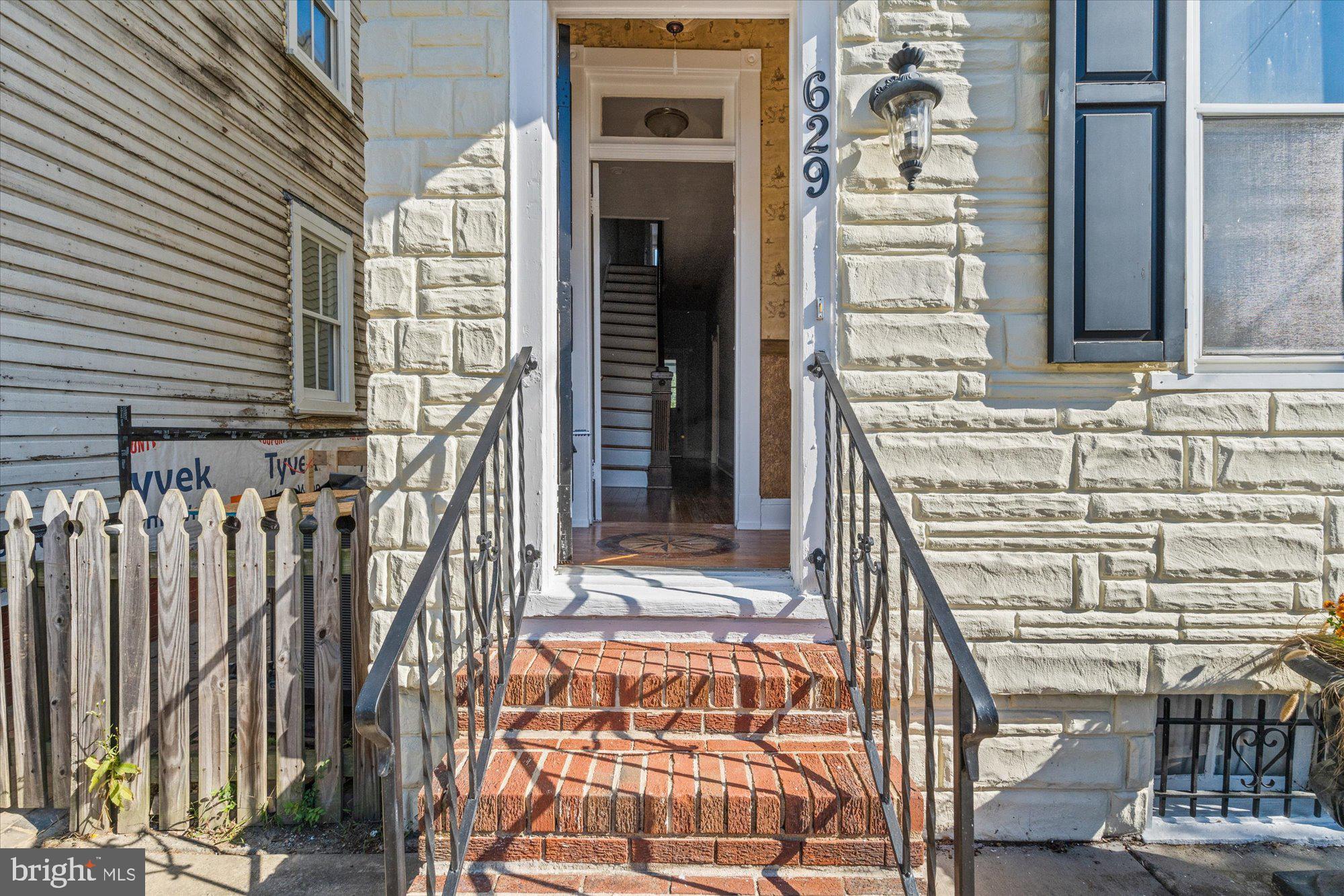 PARKER GRAY - Residential Lease