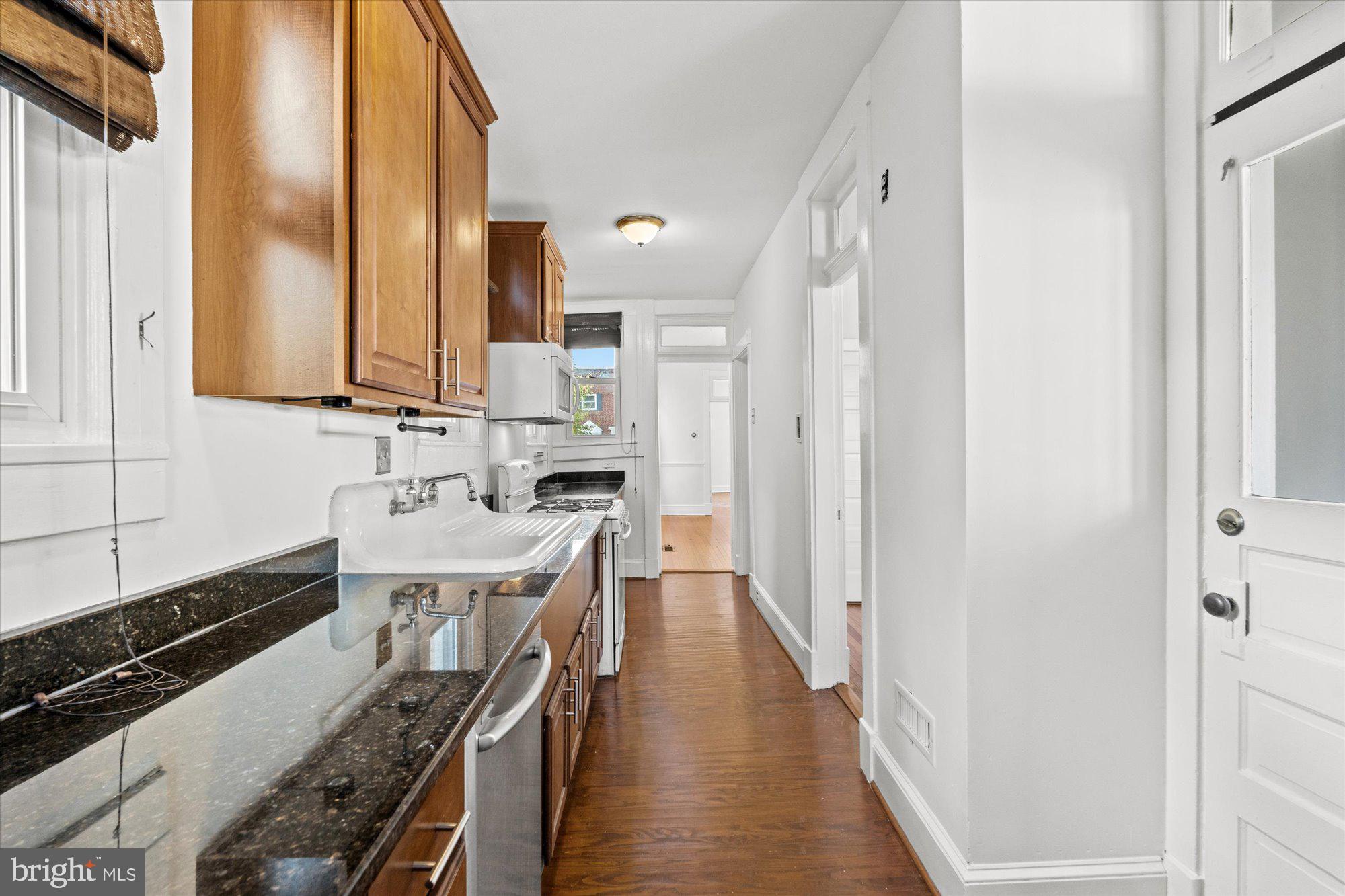 PARKER GRAY - Residential Lease