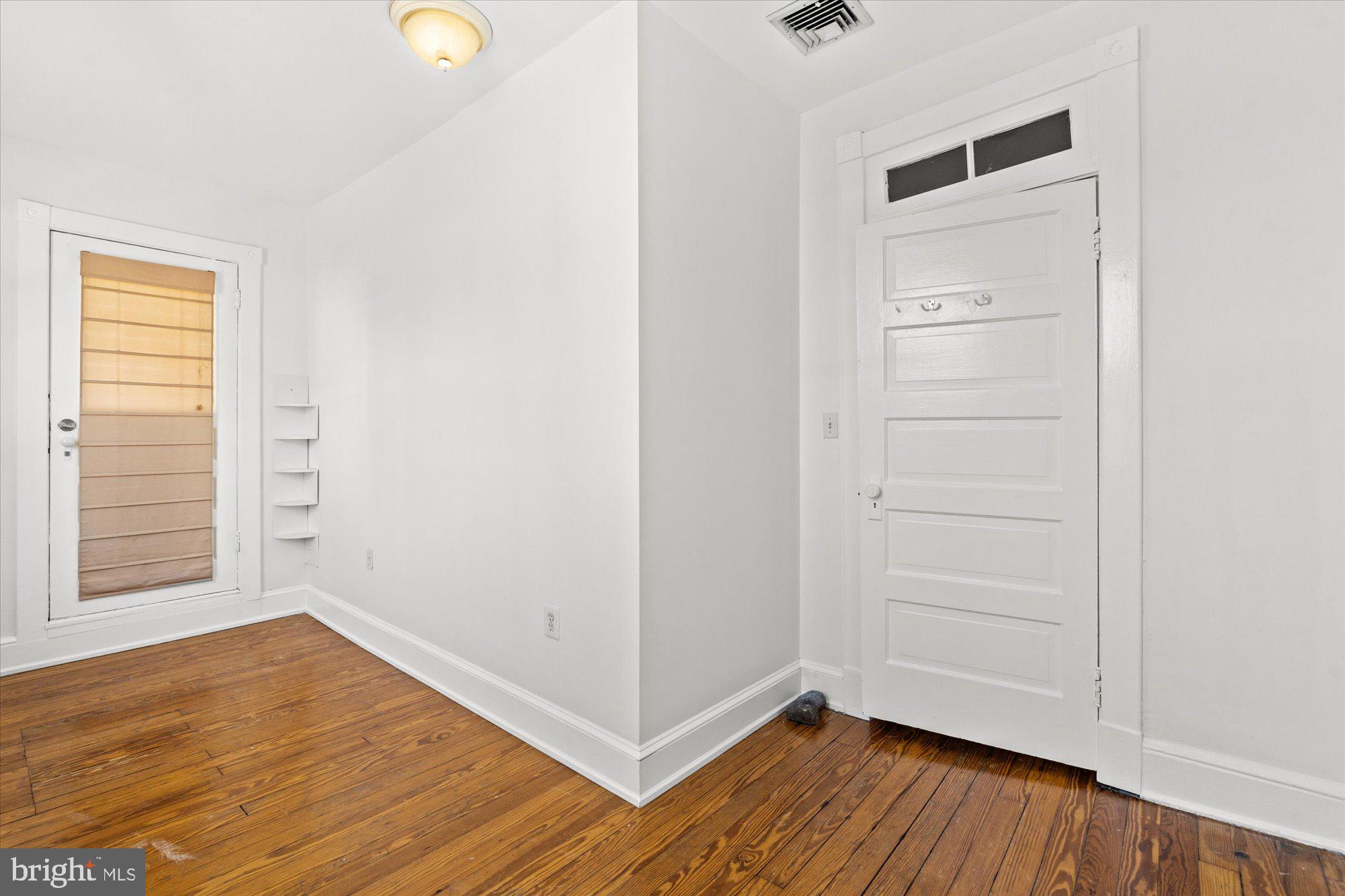 PARKER GRAY - Residential Lease