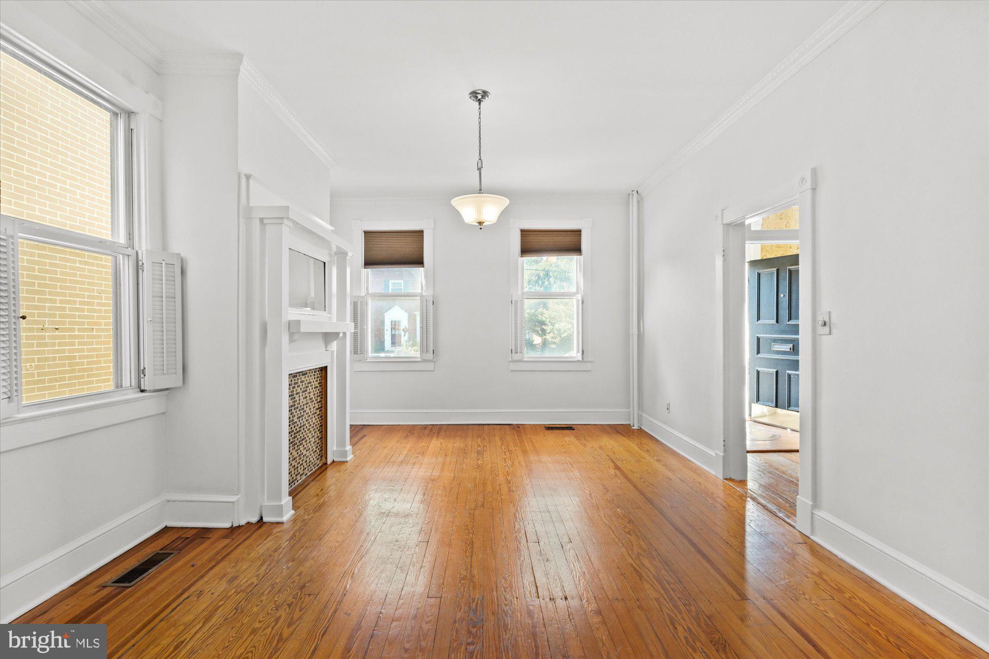 PARKER GRAY - Residential Lease