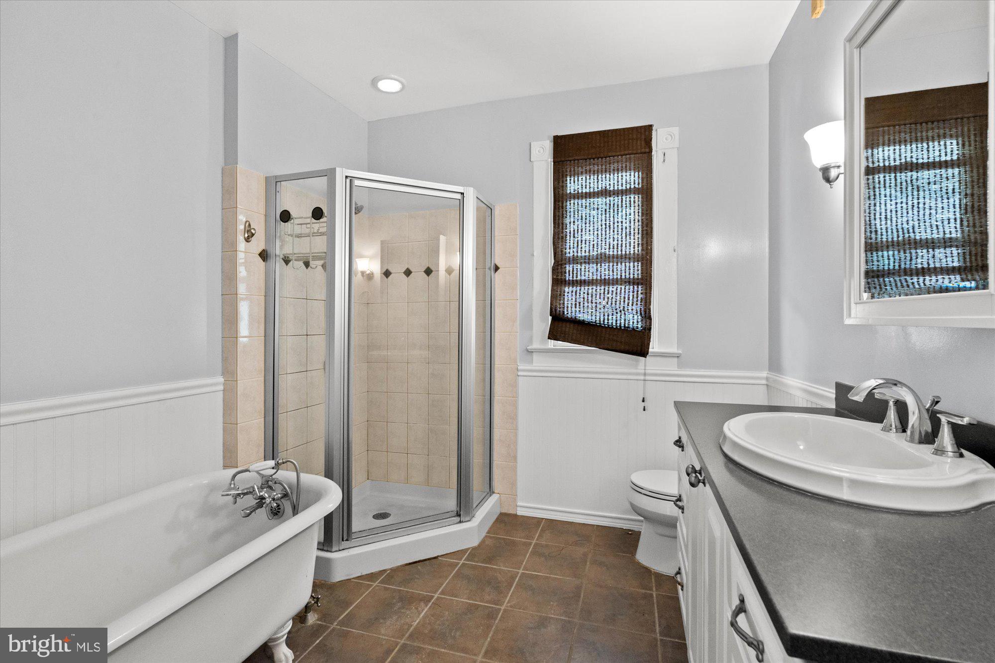 PARKER GRAY - Residential Lease