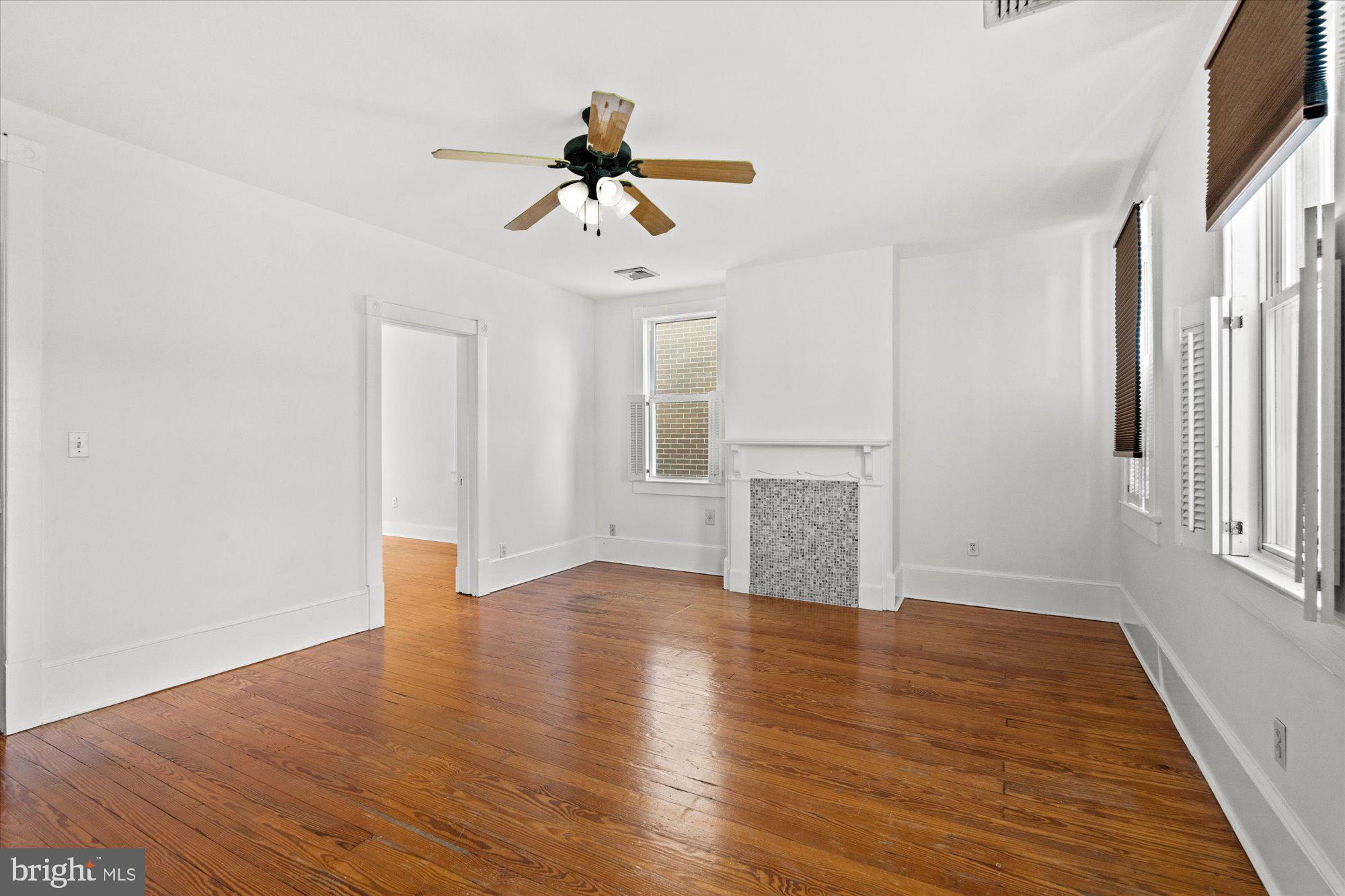 PARKER GRAY - Residential Lease