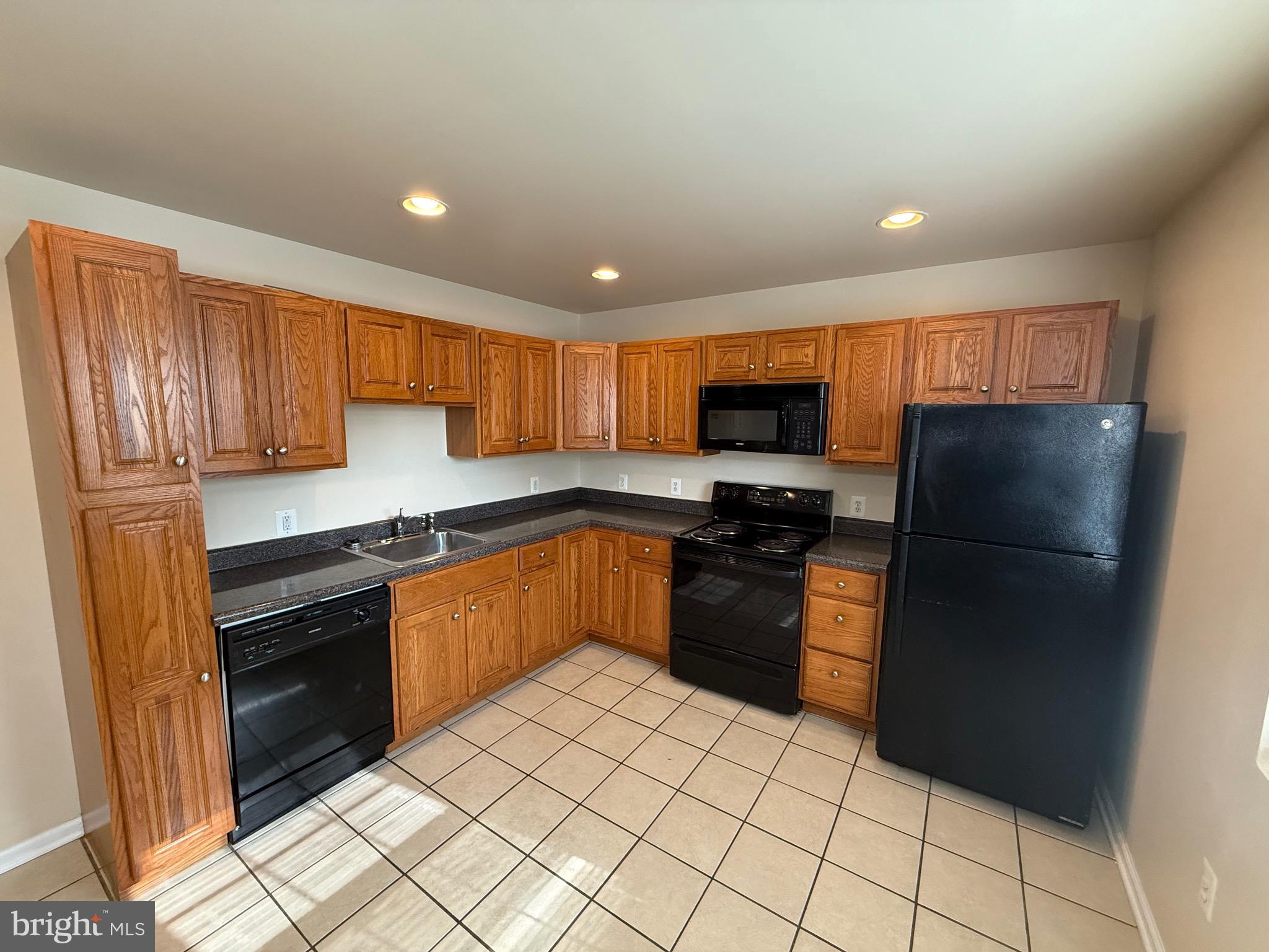 Light and bright 2-bedroom 2-bath second floor apartment in GLYNDON. The upper level of this lovely home is available for immediate occupancy. Private setting with plenty of living space, large bedrooms and in unit laundry. Do not delay your private tour as this is a unique opportunity! Please contact listing agent with questions. The owner prefers no pets, please do not ask.