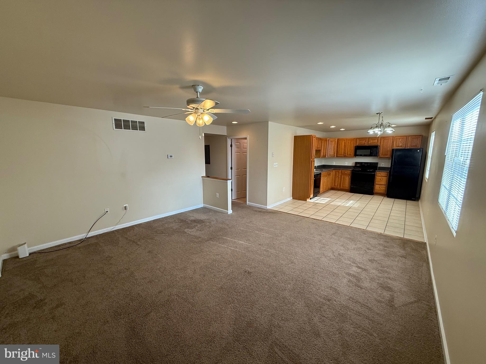 GLYNDON - Residential Lease