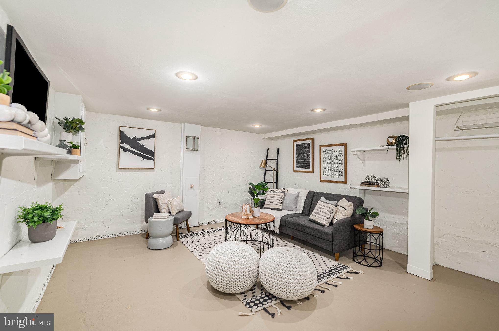 RIDGELEIGH - Residential