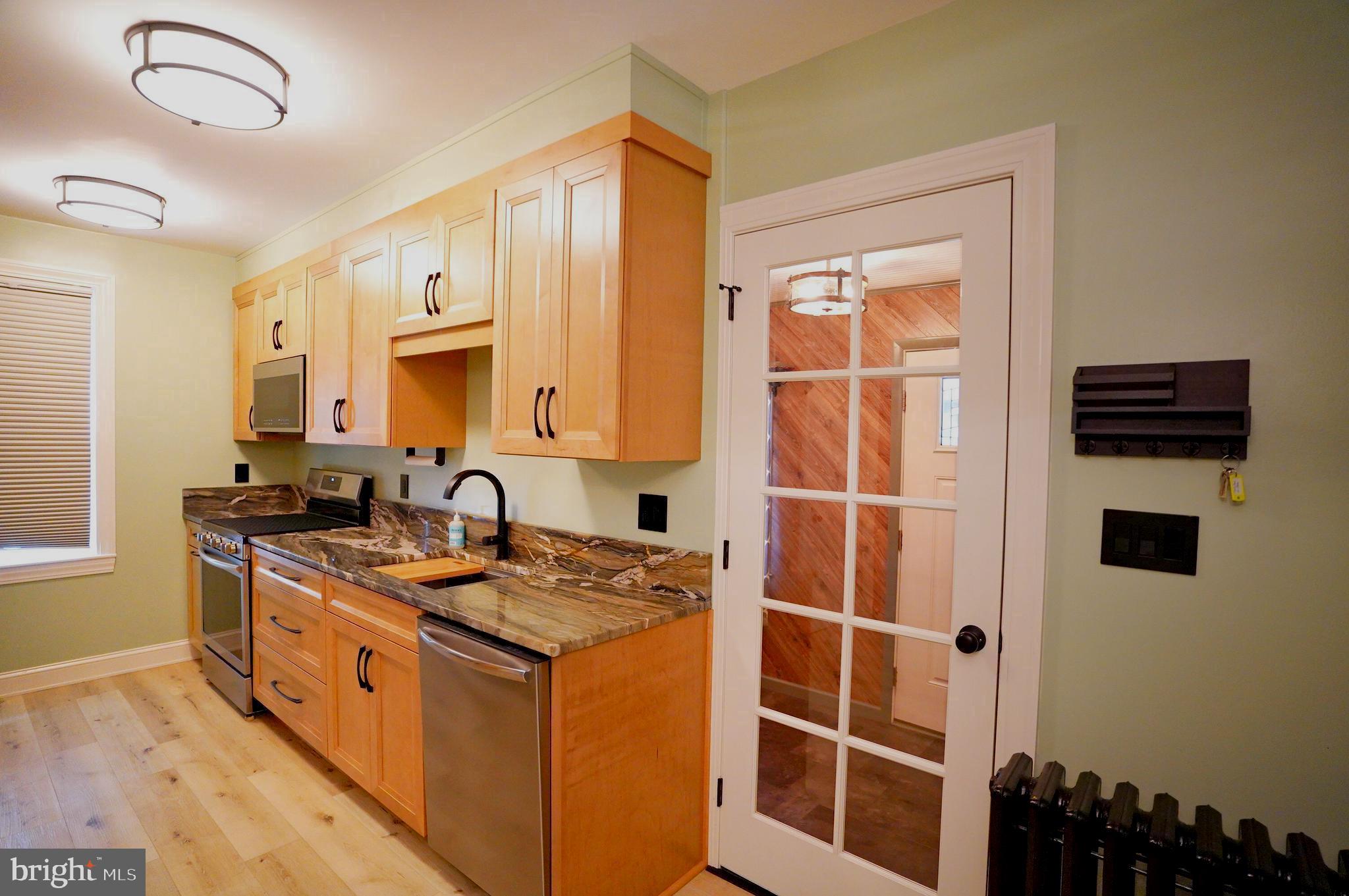 2948 HANOVER PIKE