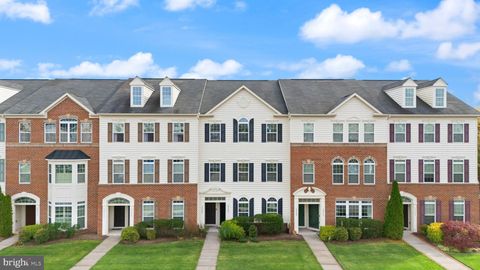 24682 HUTCHINSON FARM DRIVE STERLING VA 20166