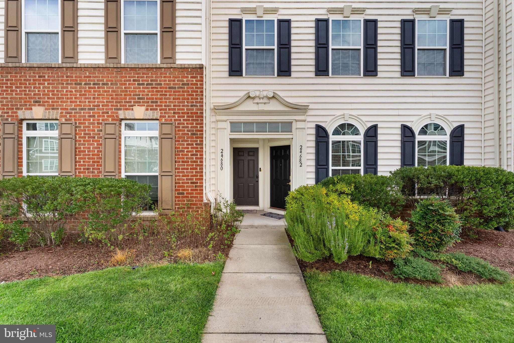 24682 HUTCHINSON FARM DRIVE