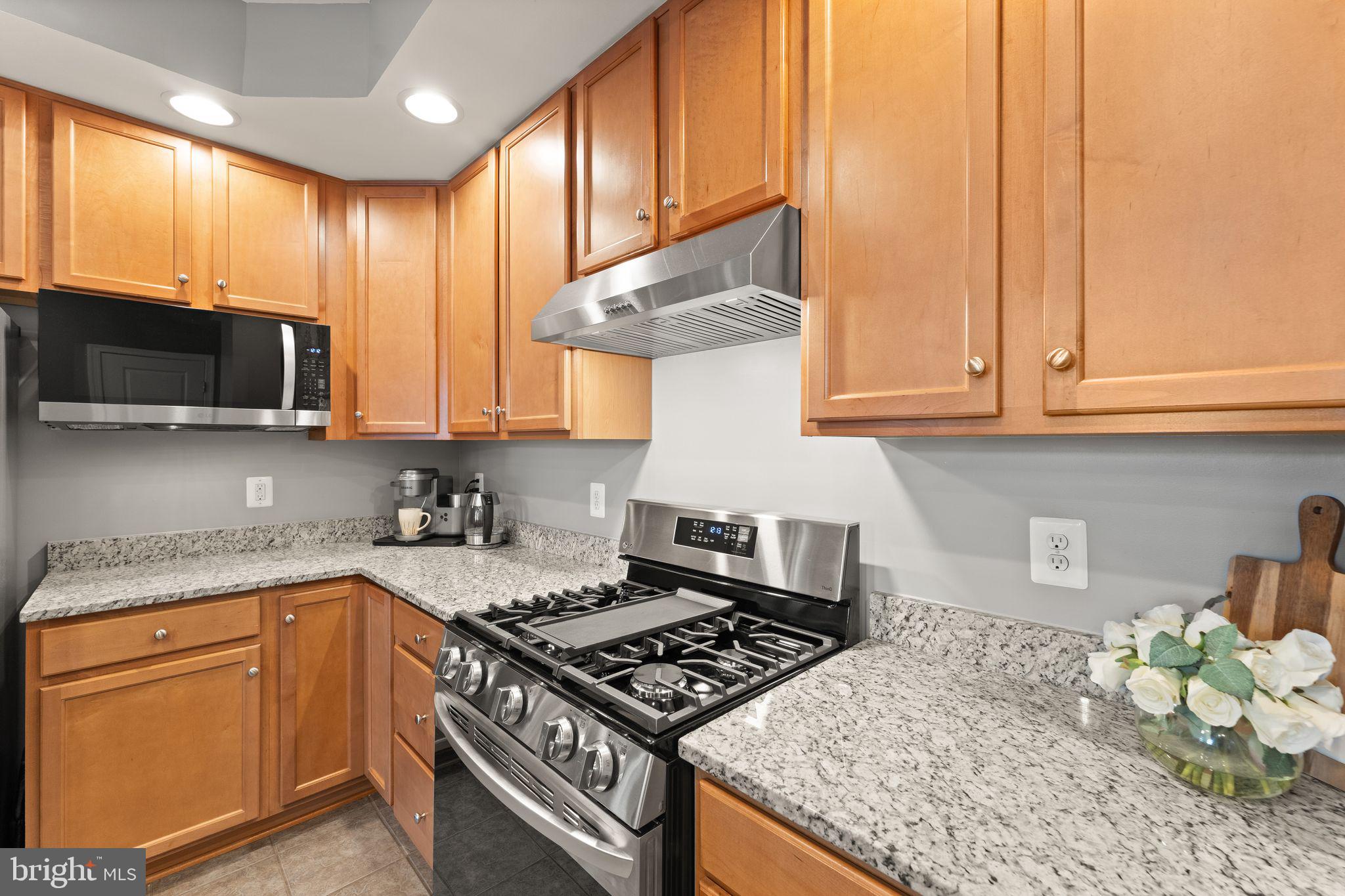 24682 HUTCHINSON FARM DRIVE