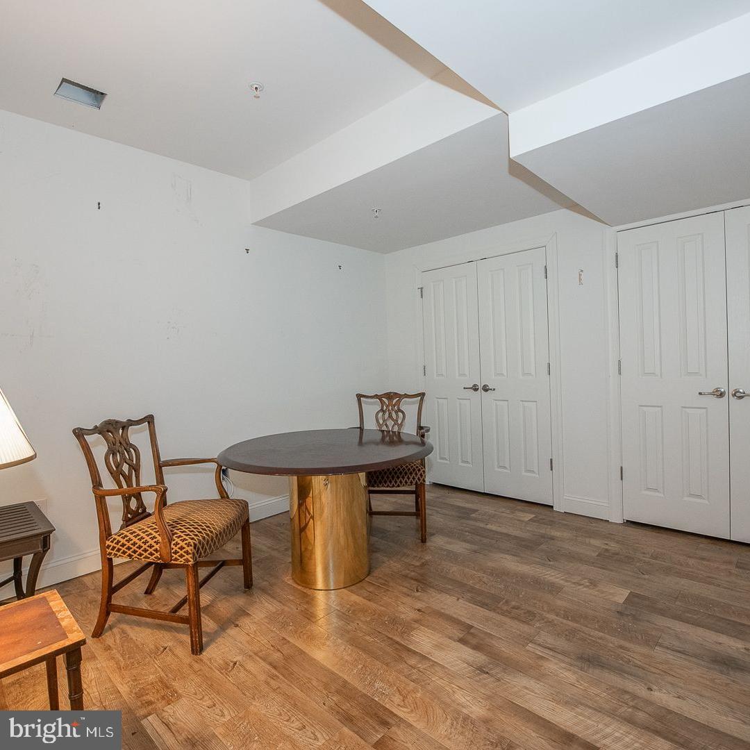 COLDSTREAM CROSSING - Residential