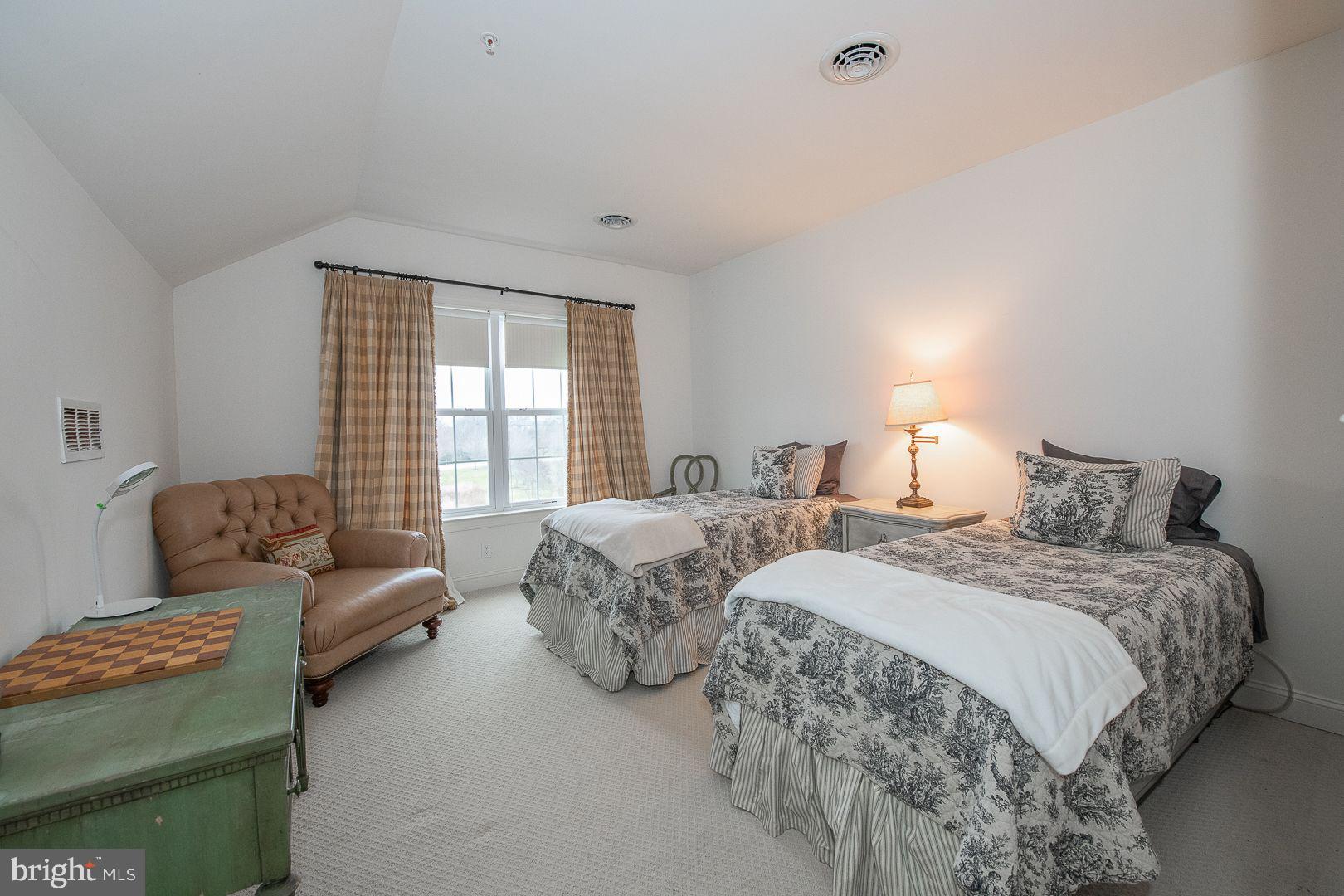 COLDSTREAM CROSSING - Residential