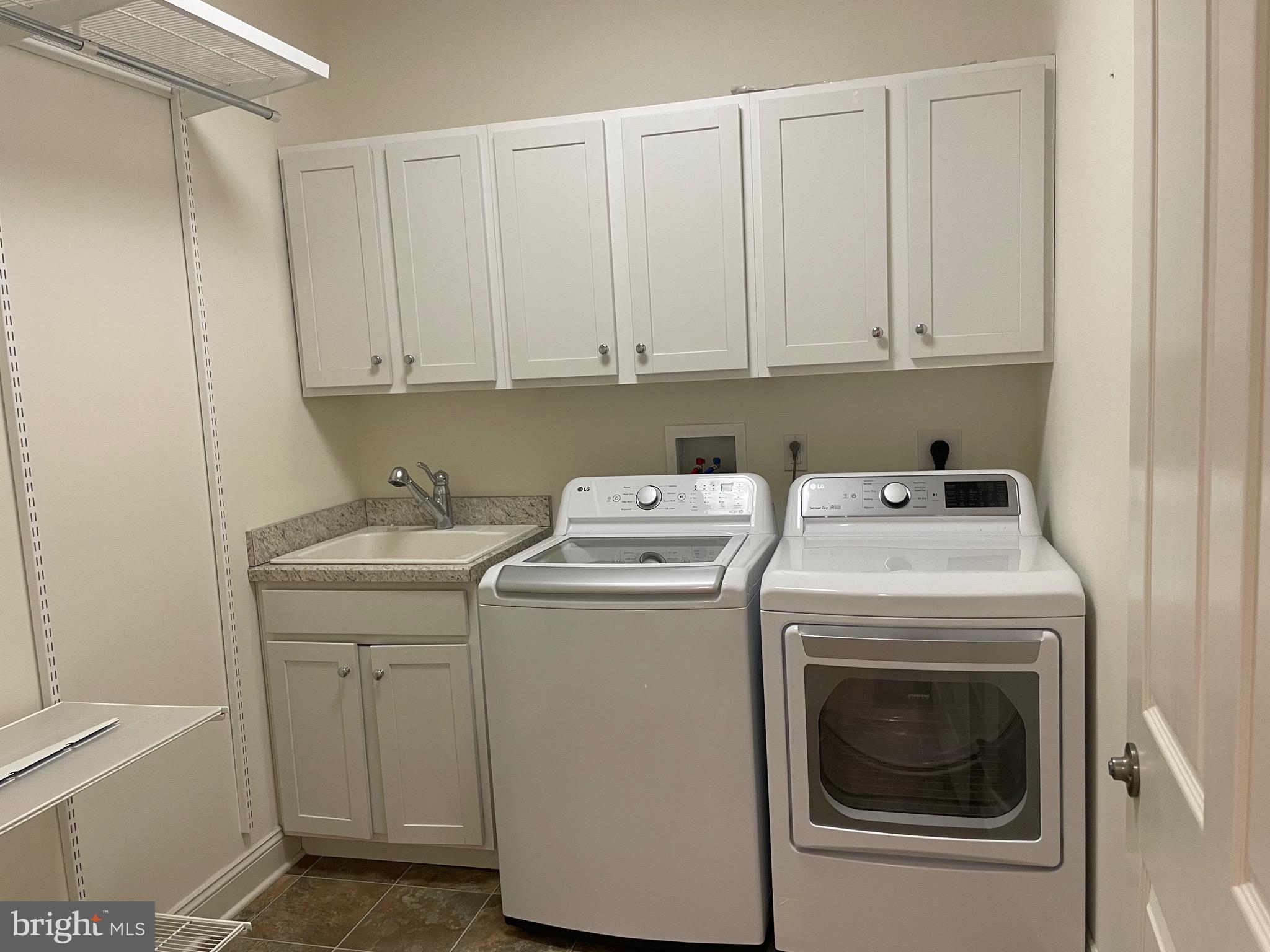 COLDSTREAM CROSSING - Residential