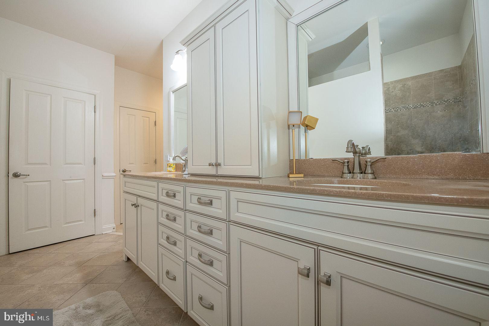 COLDSTREAM CROSSING - Residential