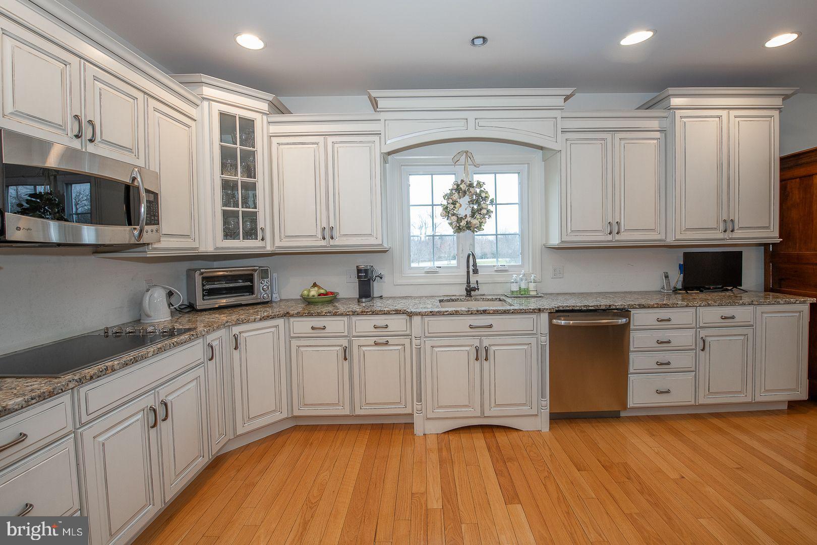 COLDSTREAM CROSSING - Residential