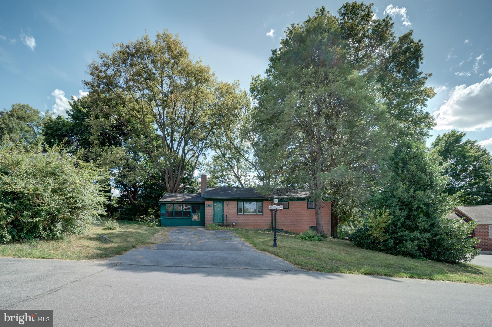 GREENBERRY HILLS - Residential