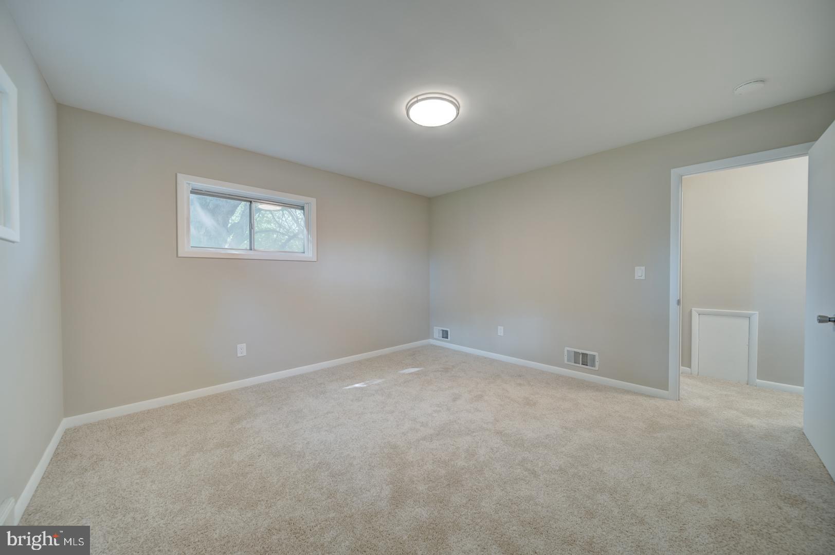 GREENBERRY HILLS - Residential