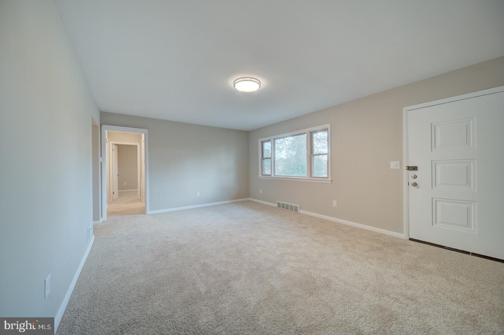 GREENBERRY HILLS - Residential