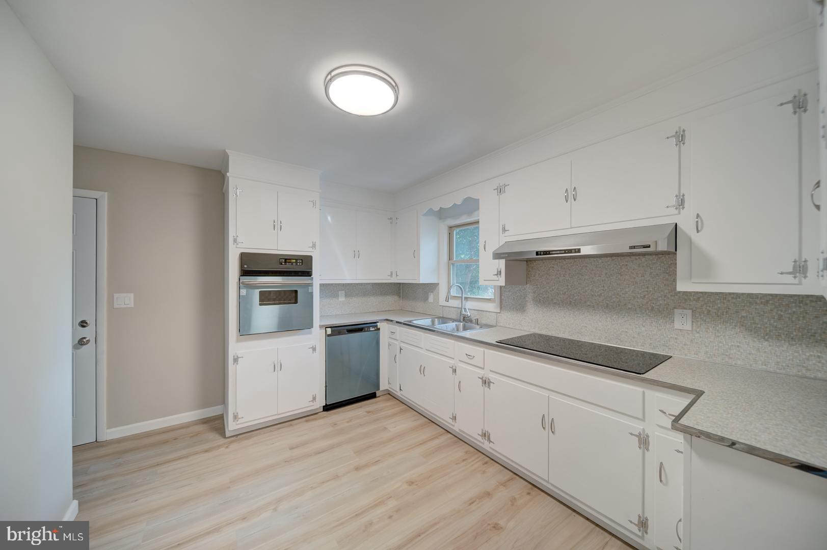 GREENBERRY HILLS - Residential