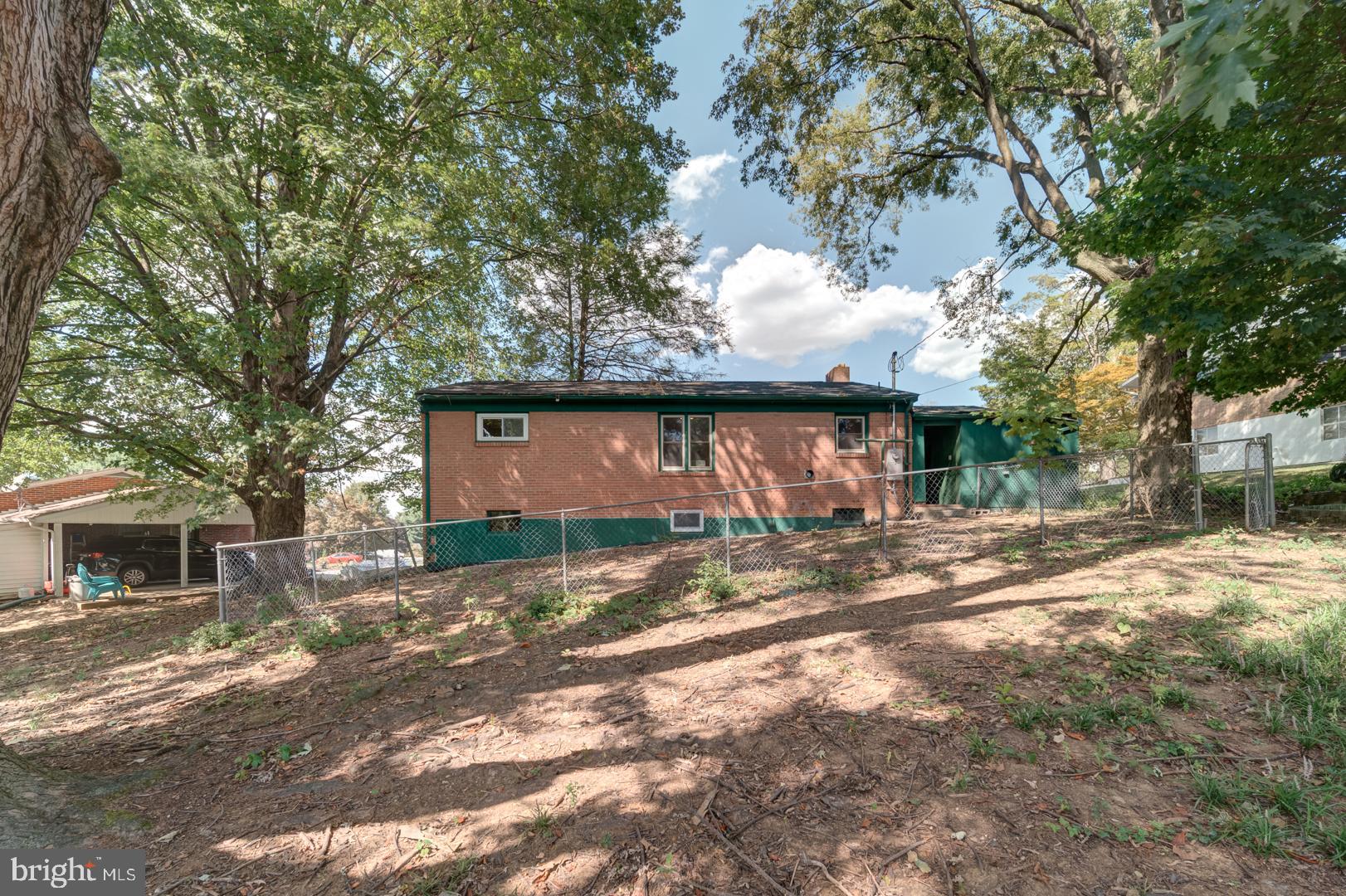 GREENBERRY HILLS - Residential