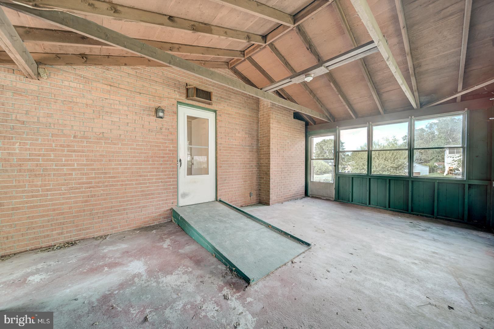 GREENBERRY HILLS - Residential